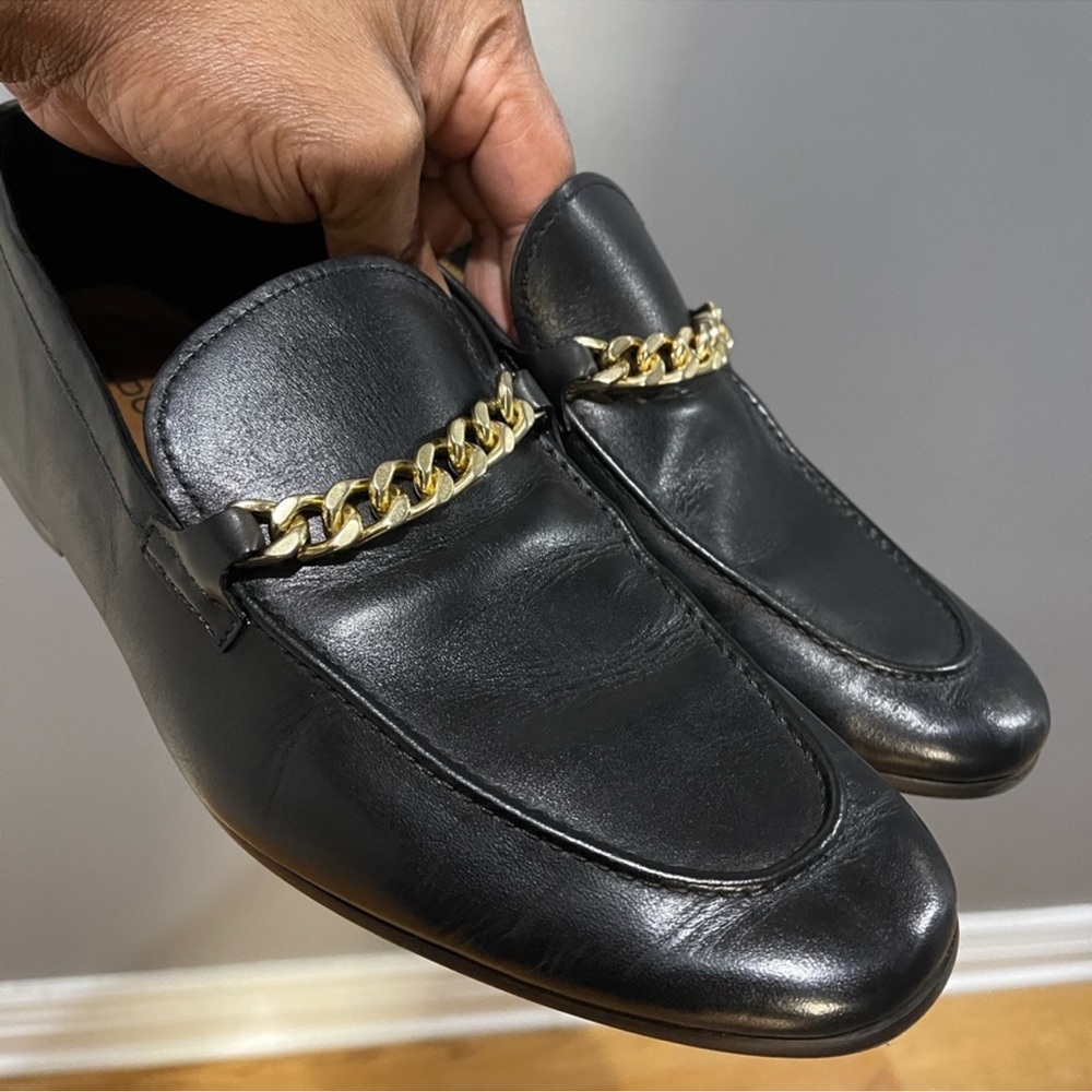 Aldo Black Sleek Loafers with chain detail Sz 10